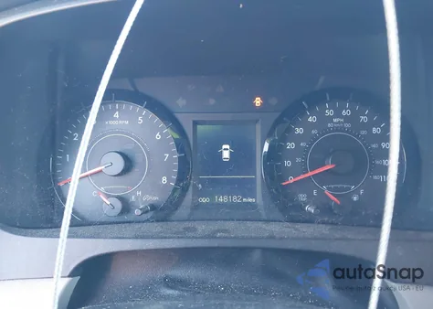 2015 Toyota Sienna Le 8 Passenger z USA, uszkodzony, nr VIN 5TDKK3DC1FS589946